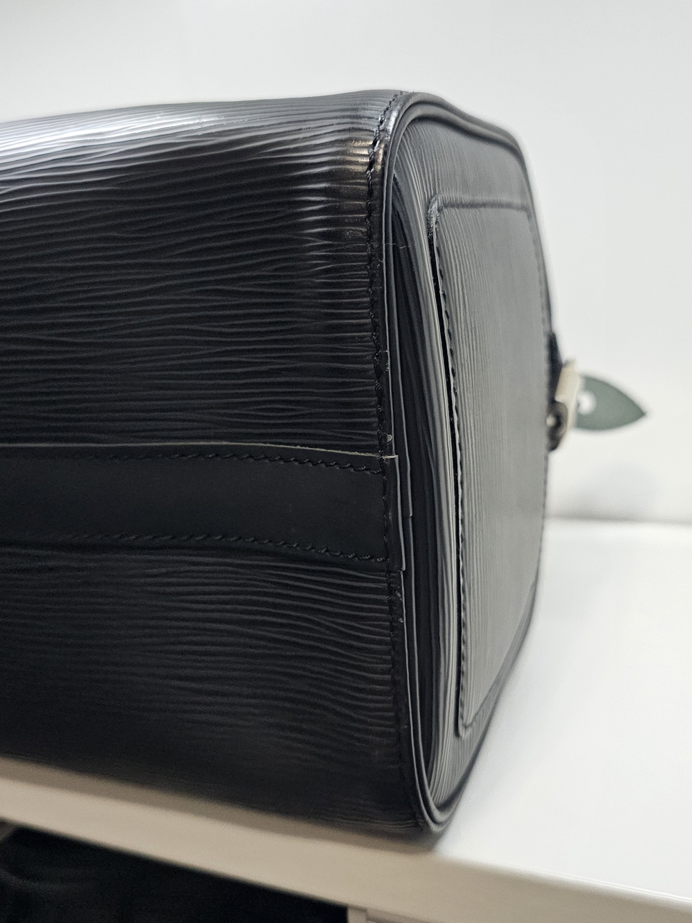 Louis Vuitton Epi Black Structured Leather Travel Holdall Bag - Picture 9 of 16